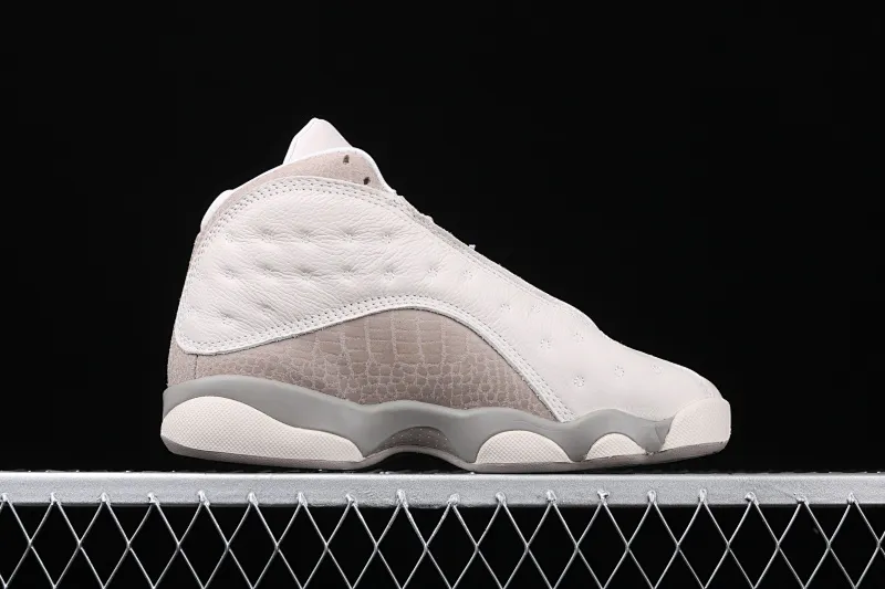 All Categories Air Jordan Jordan Series Basketball Shoes Air Jordan 13 Air Jordan 13 Phantom AJ13 Joe 13 Gray and White Earl Basketball Shoes Real Head Layer Real Cat Eyes AQ1757-004